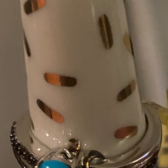 Sleeping beauty turquoise ring with black diamond accents. Size 6 1/2. 925 - Picture 5 of 6